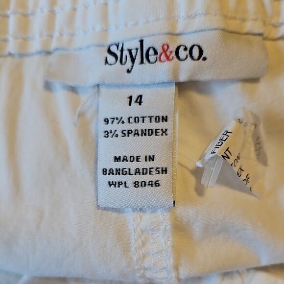 Style & Co. White Capris Pants NWOT - Picture 4 of 8
